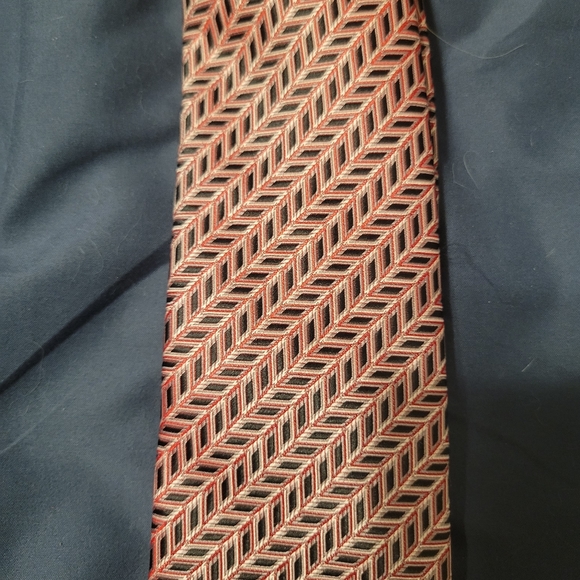 Sinio silk tie New with Tags - Picture 2 of 3